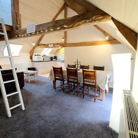 Le Logis De Mordreuc Lejlighed Pleudihen-sur-Rance Eksteriør billede